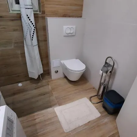 Apartment Cherry