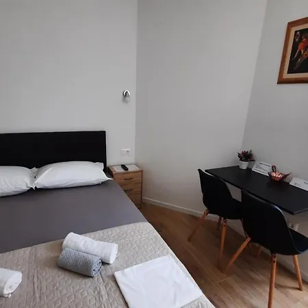 Cherry Apartment *