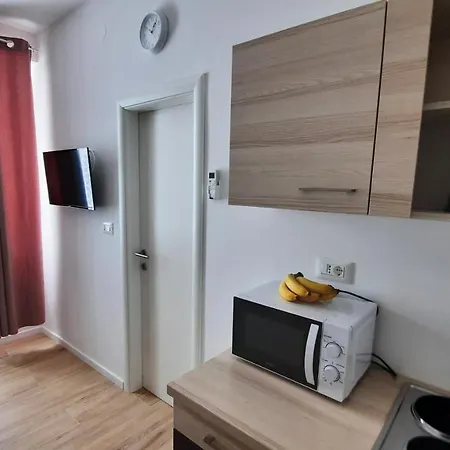 Cherry Apartment