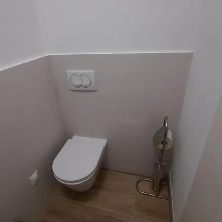 Cherry Apartment